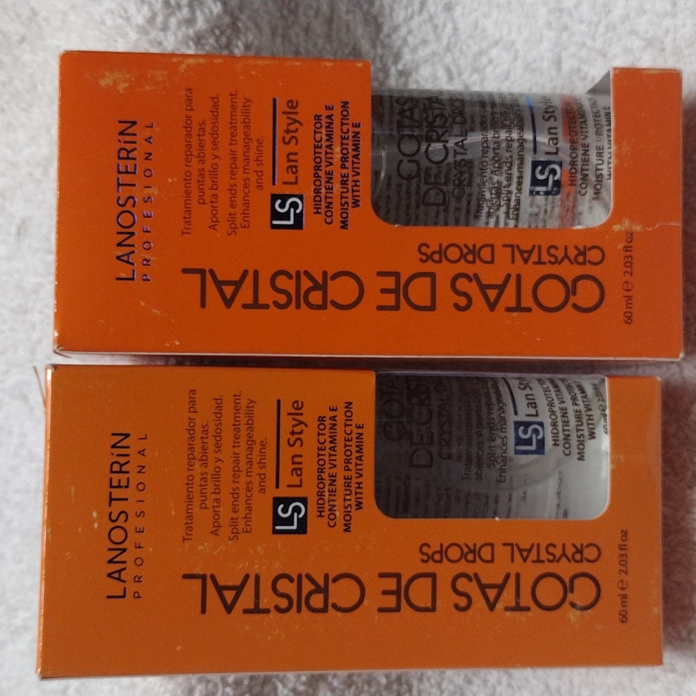 2 Crystal Drops / Lanosterin